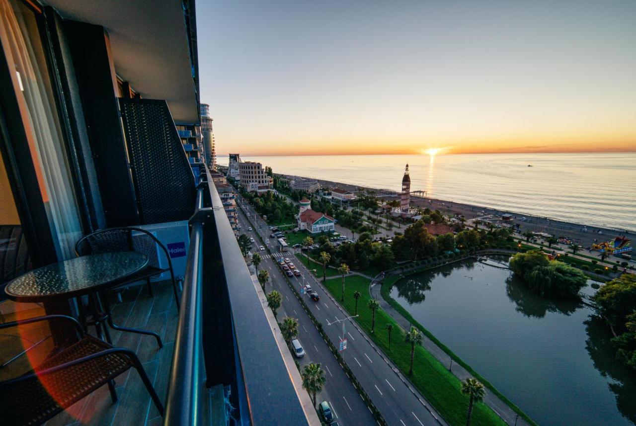 Grand City Real Estate Apartman Batumi Kültér fotó